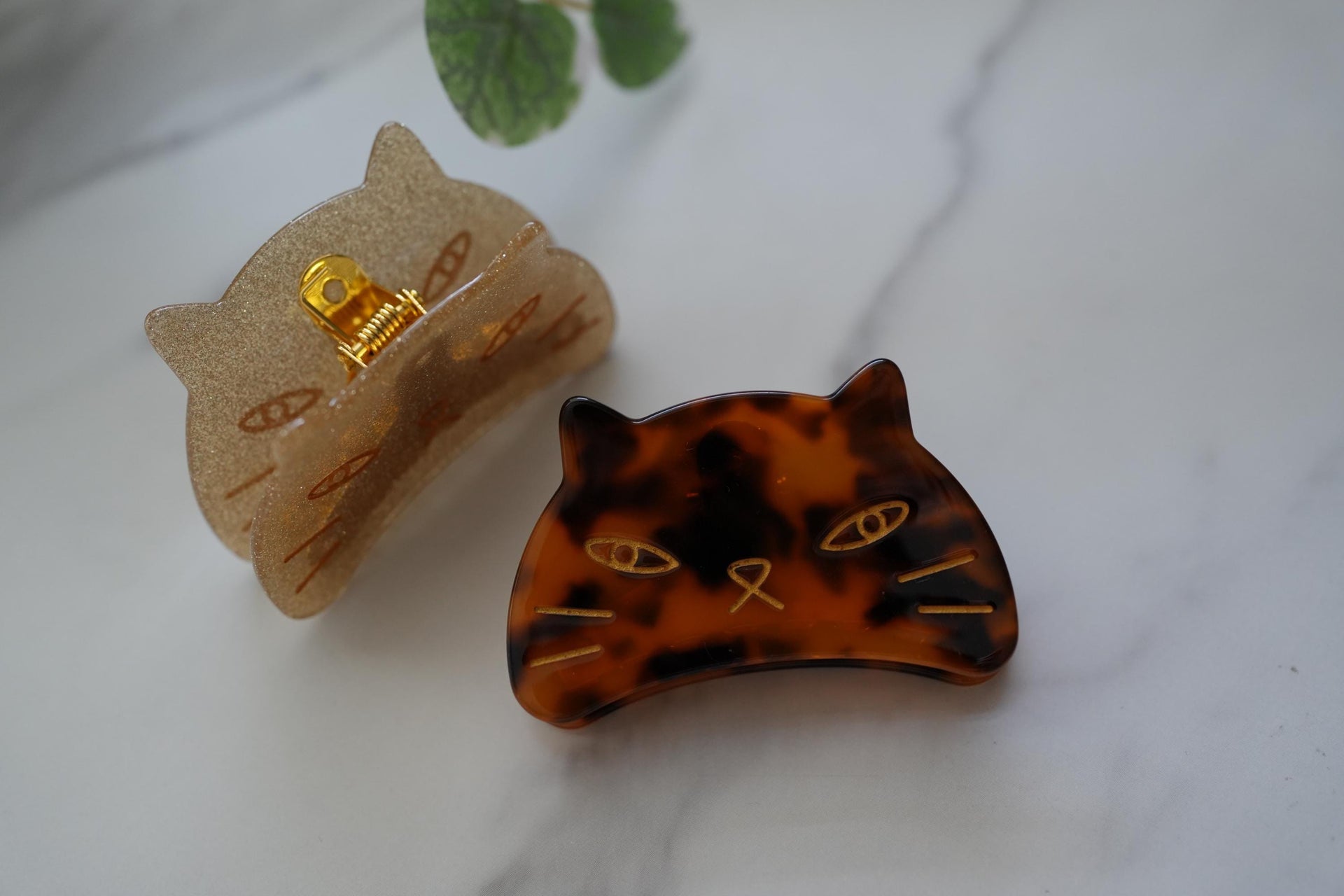 Cute Cast luxury hair claws