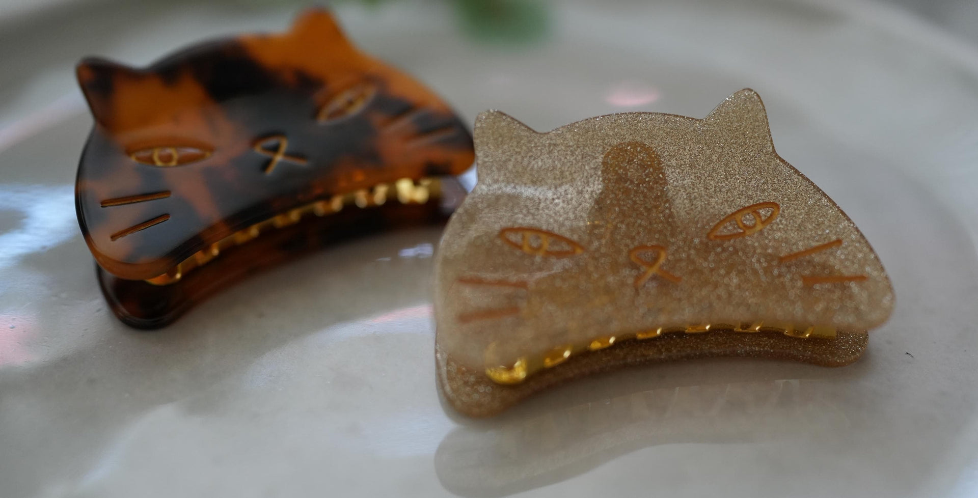 Cute Cast luxury hair claws