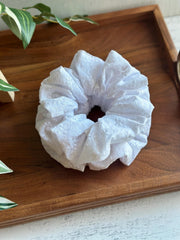 Xl scrunchie white embroidery